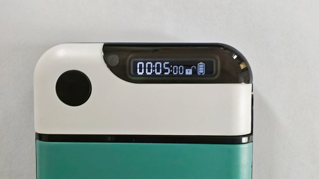 Discipline-box, phone locker, rose