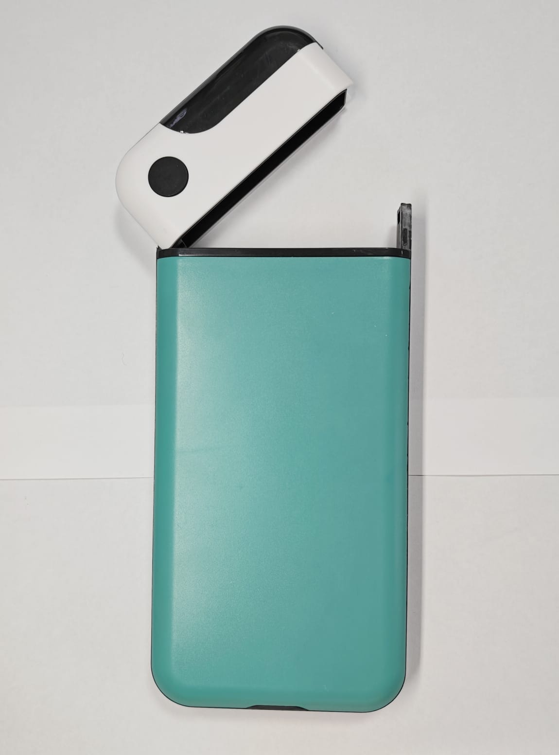 Discipline-box, phone locker, rose